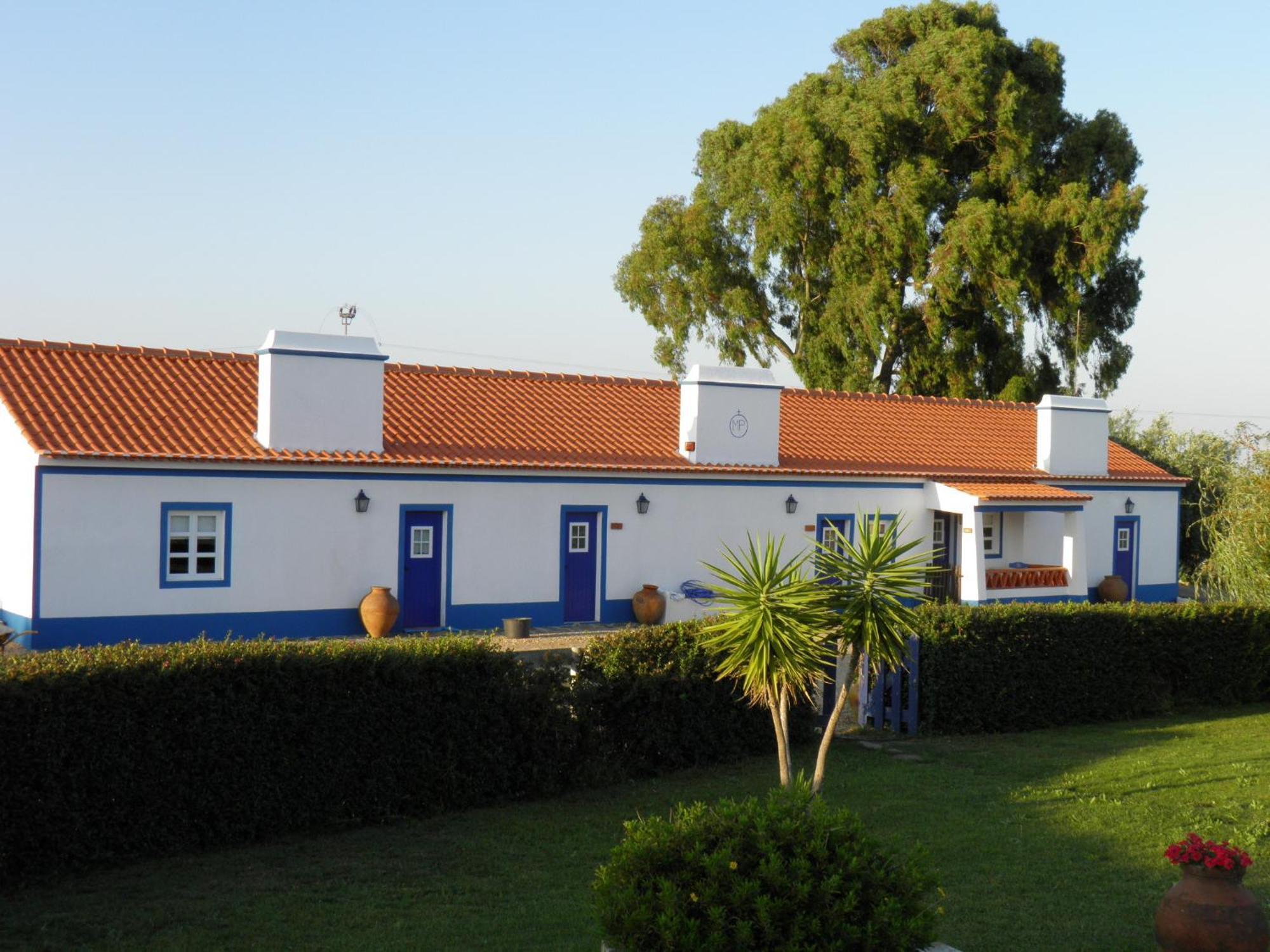Monte De Portugal Hotel Montargil Exterior photo